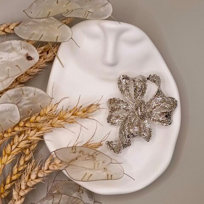 Винтажная брошь "Бант ажурный"