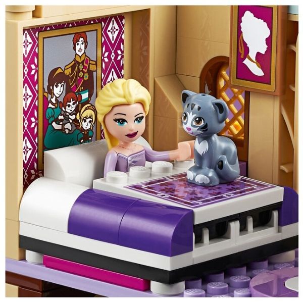 Конструктор LEGO Disney Princess 41167 Frozen II Деревня в Эренделле