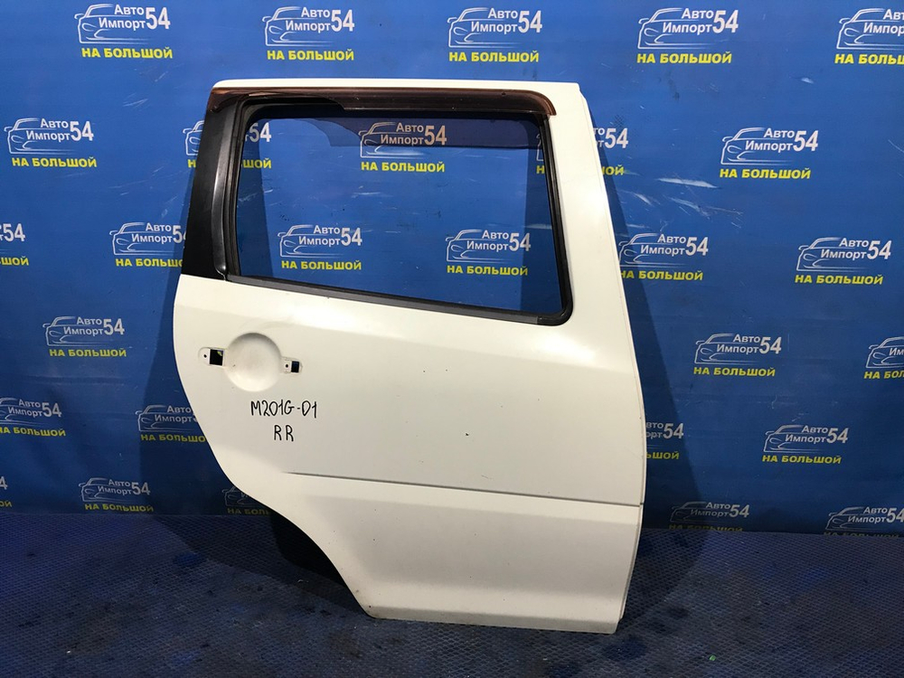 Дверь задняя правая DAIHATSU YRV 2003