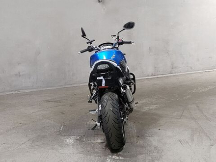 Suzuki GSR750