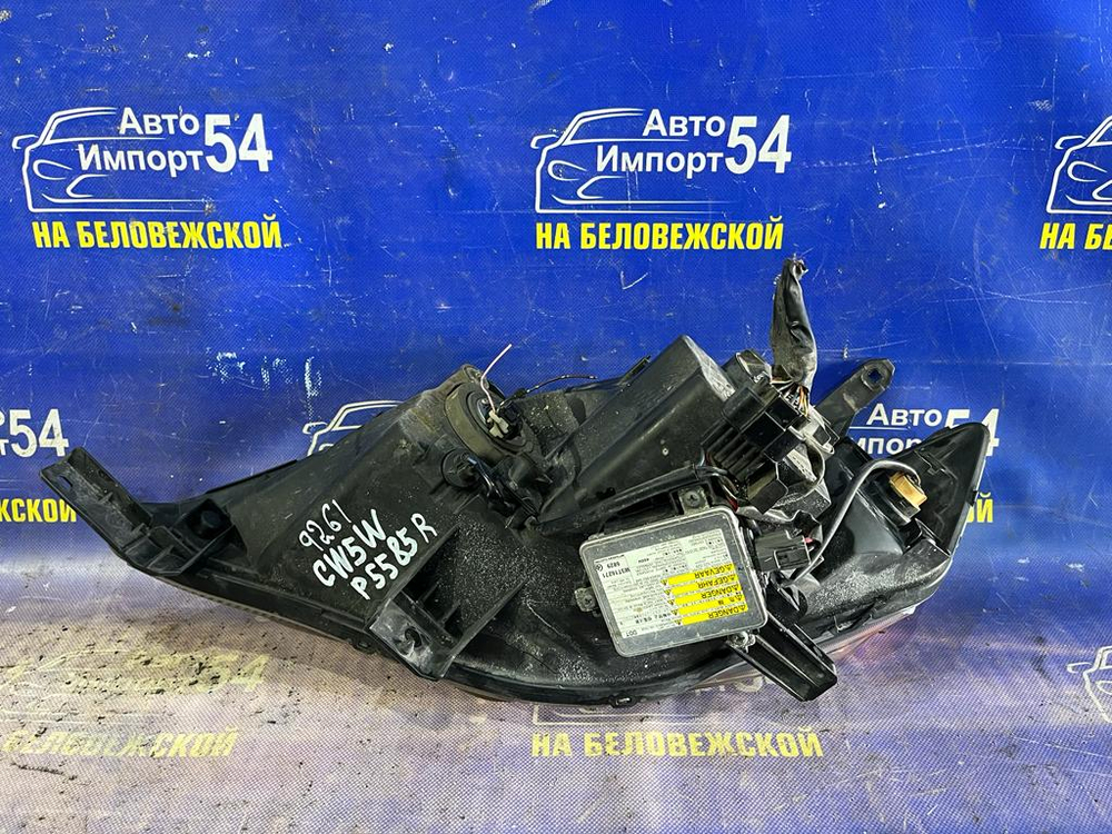 Фара передняя правая MITSUBISHI OUTLANDER 2005-2009