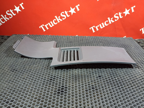 Накладка панели приборов левая 2018 год.