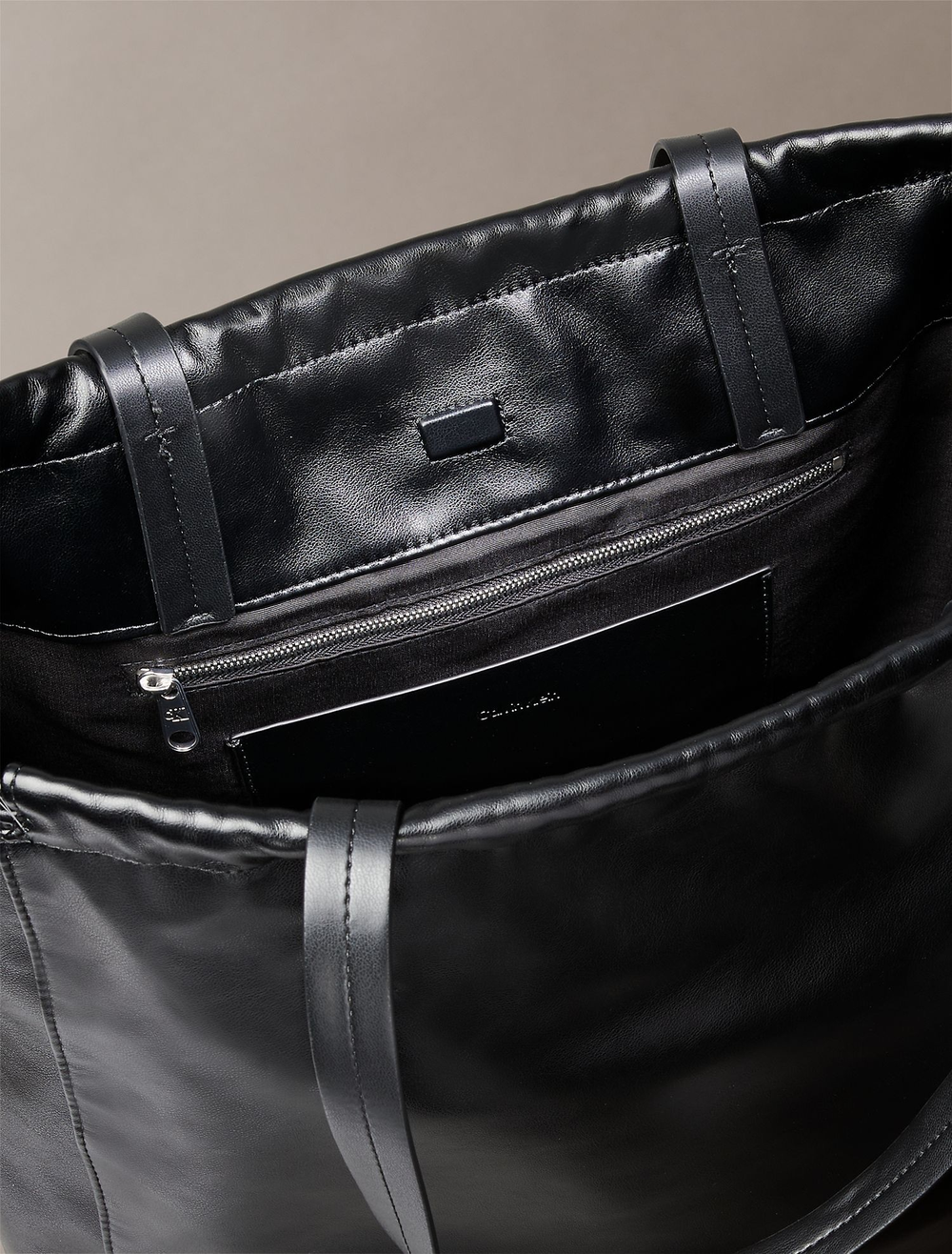 Сумка Calvin Klein Drawstring Tote Bag Black