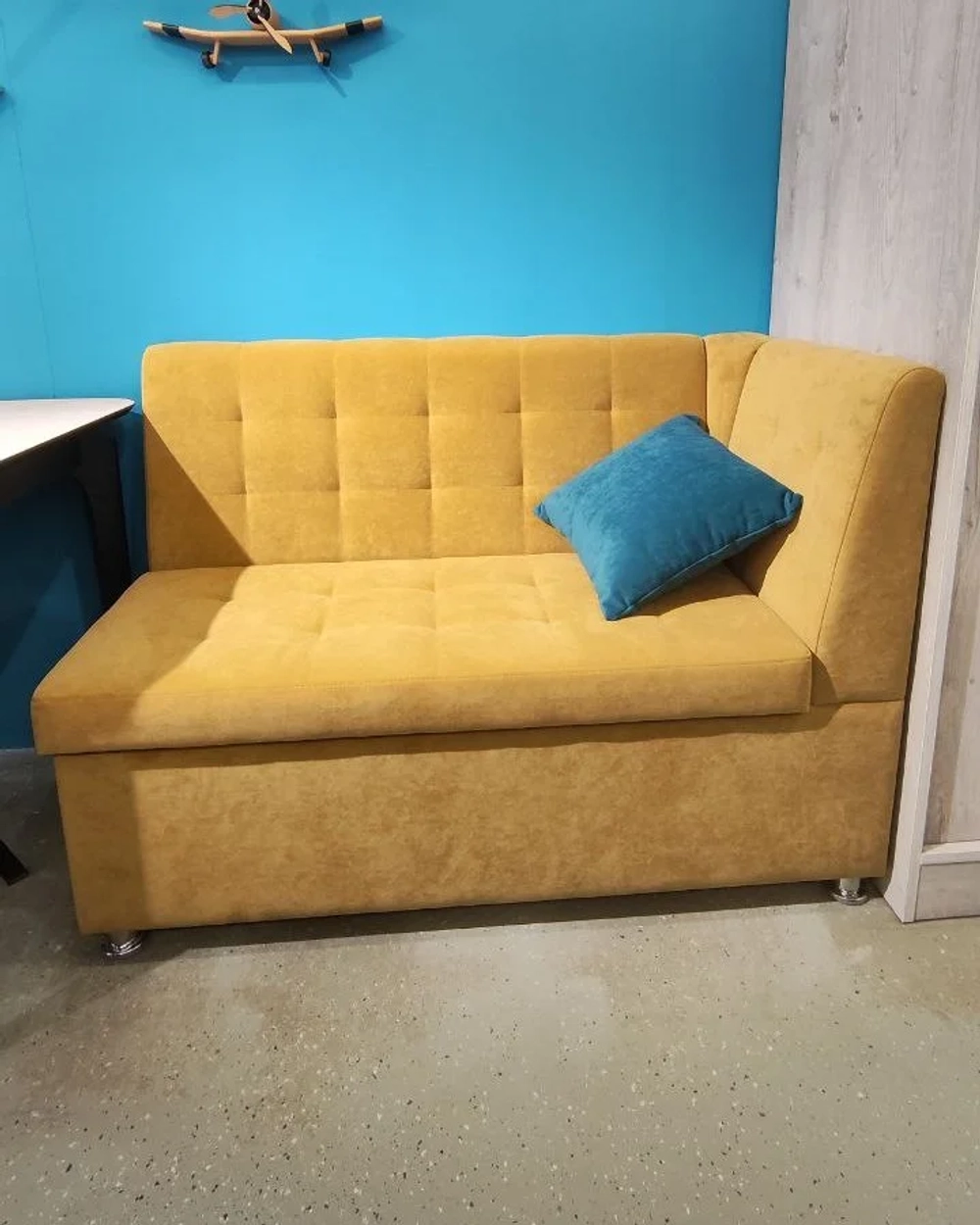 Скамья прямая Лофт с боковой спинкой (жёлтая)