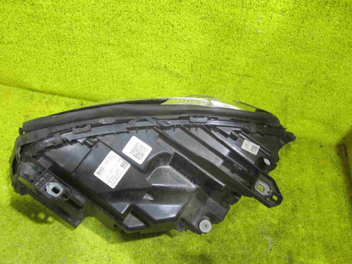 Битая Фара правая Mercedes GLA x156 (2017-2020) LED