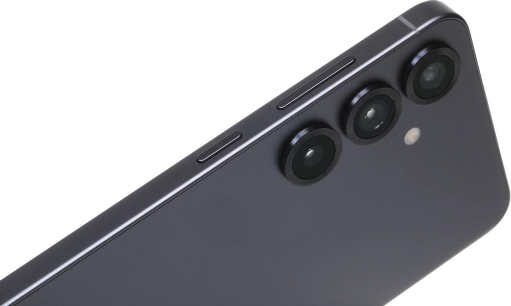 6.2" Смартфон Samsung Galaxy S25 12/512Gb,  SM-S931B,  NFC,  AMOLED,  120Гц,  4000мAч,  черный