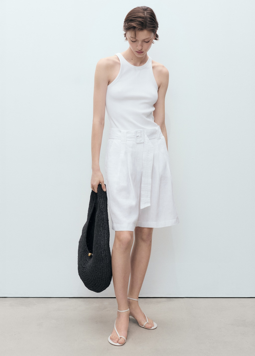 Льняные бермуды с поясом