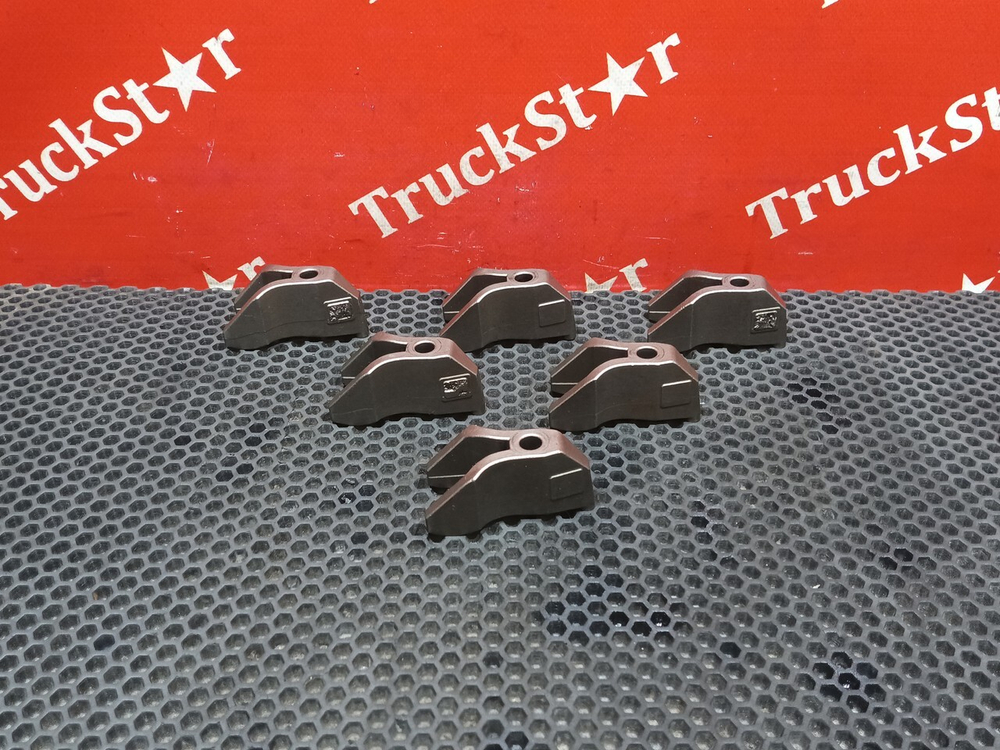 Комплект кронштейнов форсунок двигателя 2018г.