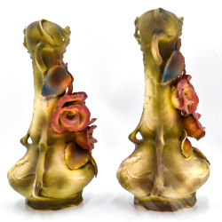 Парные вазы в стиле ар-нуво. Фарфор, лепнина, ручная роспись. Royal Dux, Богемия, Австро-Венгрия.
