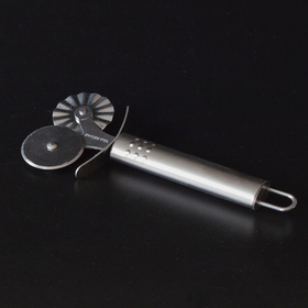 Колесо для теста (ребристое/прямое)