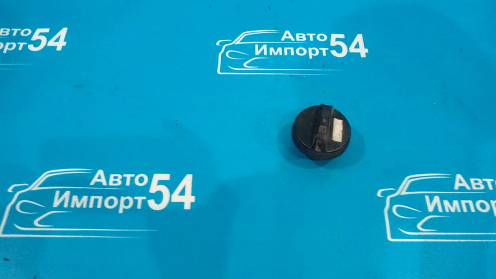 Пробка бензобака NISSAN CUBE 2000
