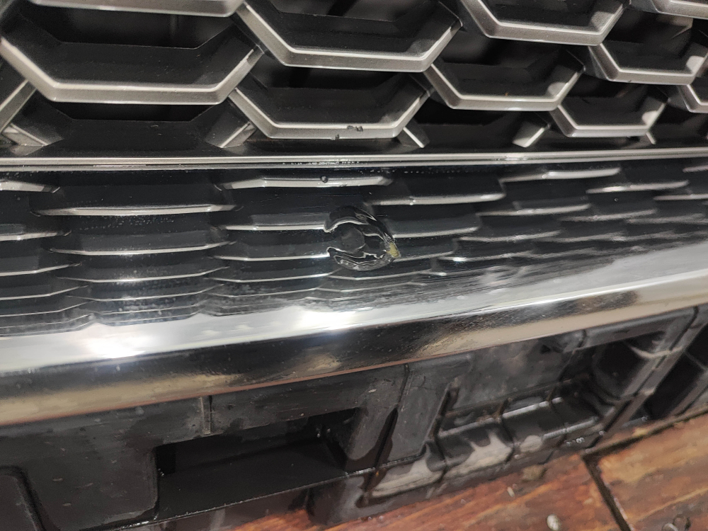 Решетка радиатора Haval F7 1 19-22 Б/У Оригинал 5509107XKQ00A