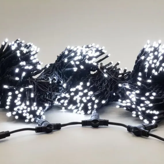 Комплект гирлянды на деревья 60 м., 3 луча по 20 м., 24V, 600 холодных-белых LED ламп, статика, черный каучук, IP54, LTC (ECO600-11-1W)