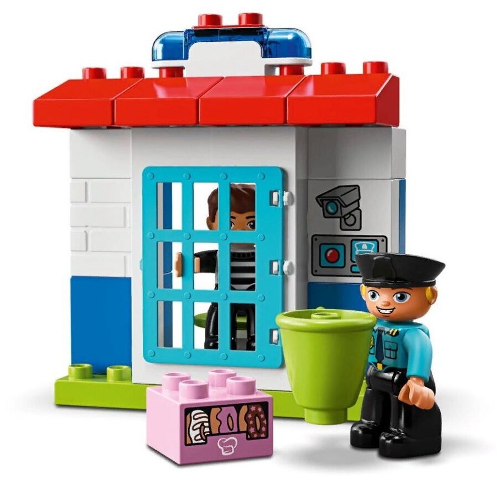 Конструктор LEGO DUPLO 10902 Полицейский участок