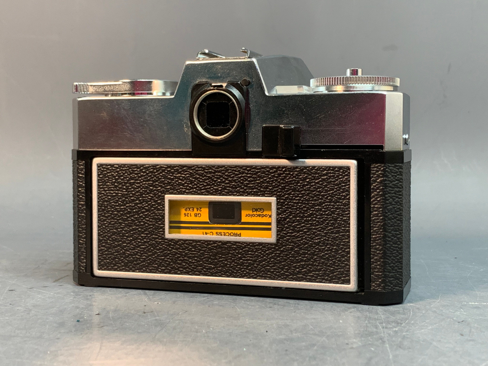 Contaflex 126+Color-Pantar 2.8/45mm, выдержки не отрабатывают