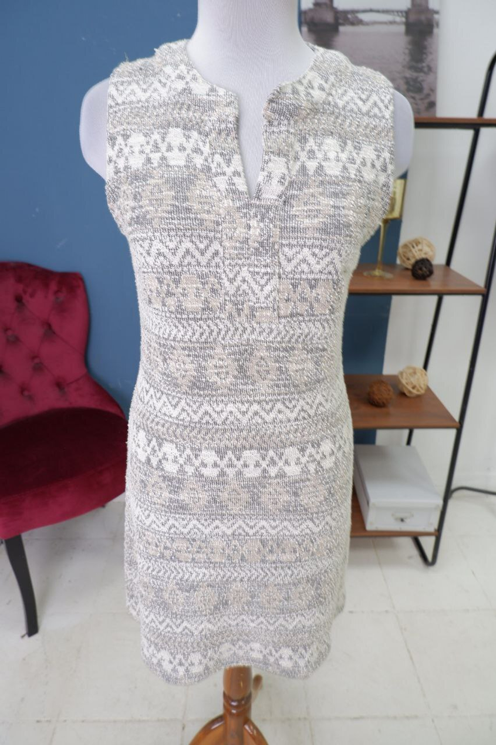 Платье Tex лаконичное 46 размер