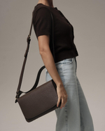 Сумка кожаная на плечо коричневый торф