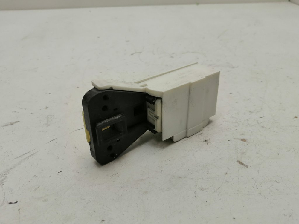 WF0702WJW кт101 Блокировка люка для стиральной машины Samsung DC63-00967А б/у