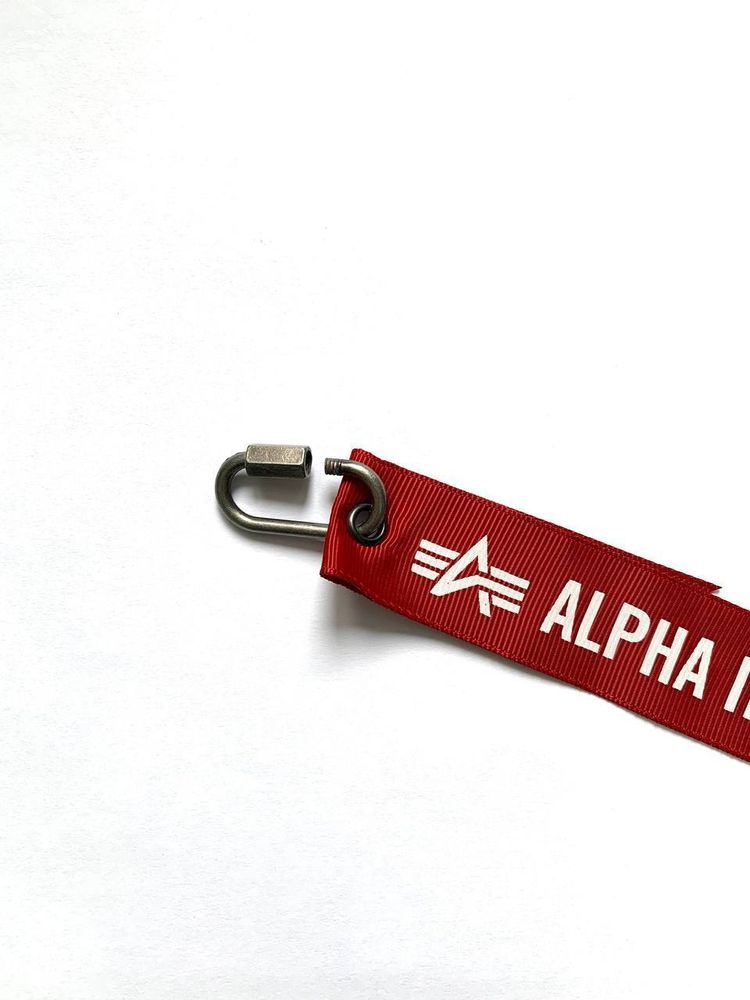 Лента-брелок Alpha Industries «Remove Before Flight 2021»