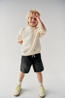 ZARA ДЖИНСОВЫЕ ШОРТЫ СВОБОДНОГО КРОЯ, ЧЕРНЫЙ