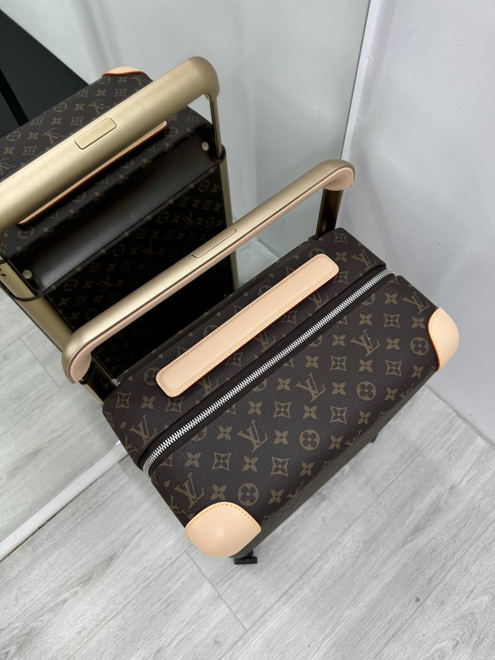 Чемодан Louis Vuitton
