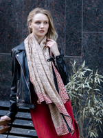 Легкий шарф-платок