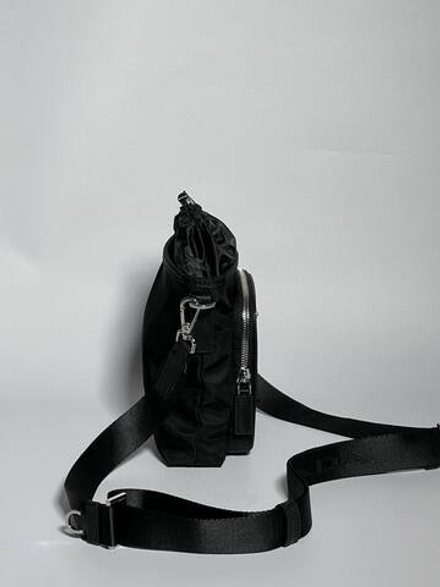 Сумка-мессенджер Prada