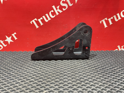 Кронштейн амортизатора кабины