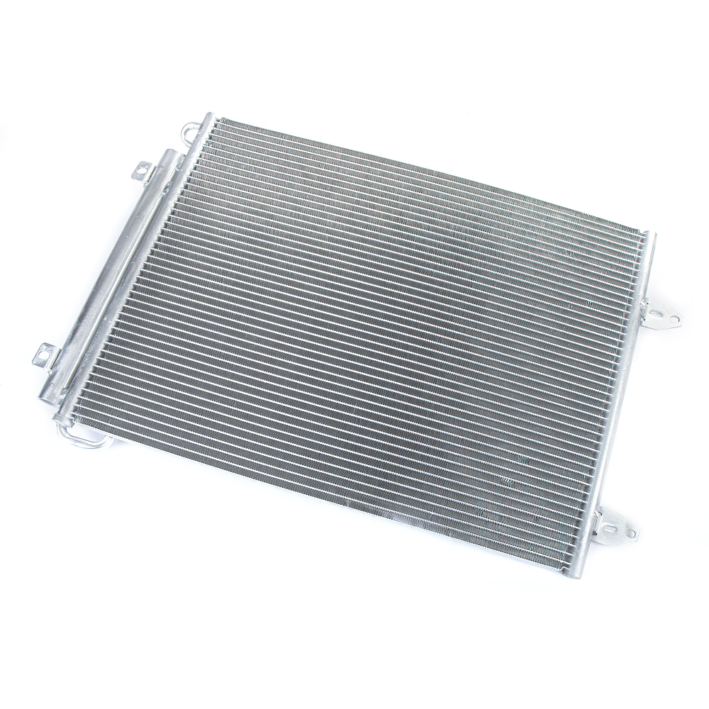 Радиатор кондиционера VW Passat B6/B7/CC 05 /615x425x16 GANZ GIC06105