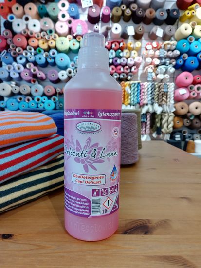 Средство для стирки Delicati&Lana 1 л