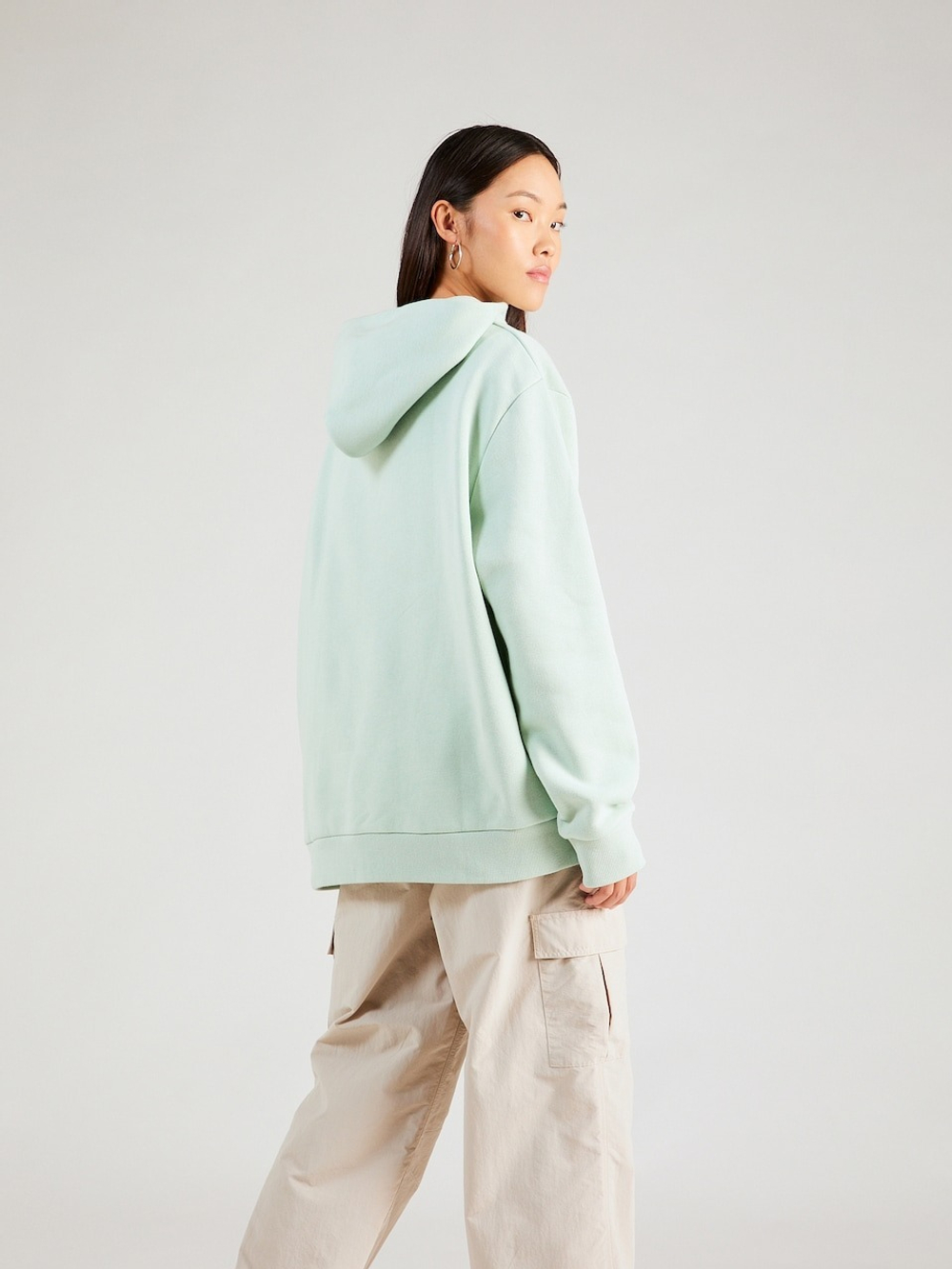 Толстовка женская ELLESSE