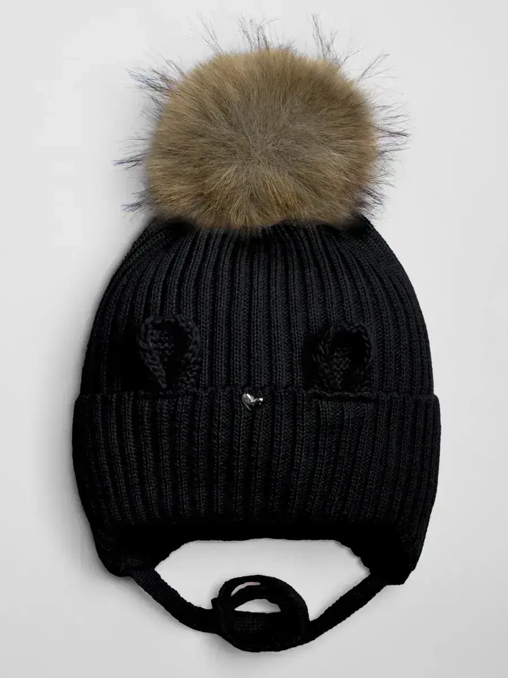 Шапка зимняя с помпоном и ушками для девочки