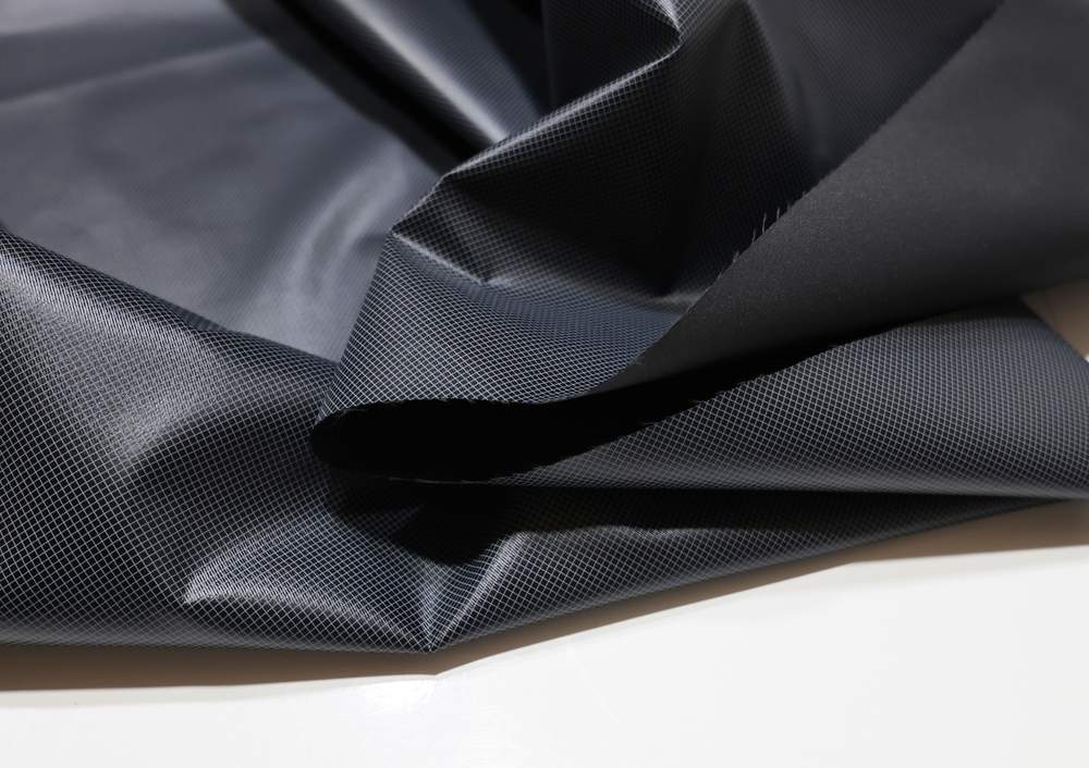 ЧЕРНЫЙ - Курточная мембранная ткань с легким пич-эффектом (КРВ637 Олеся)