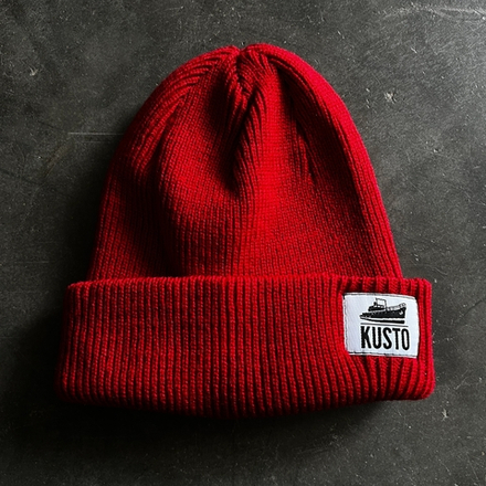 Шапка Kusto Short Red