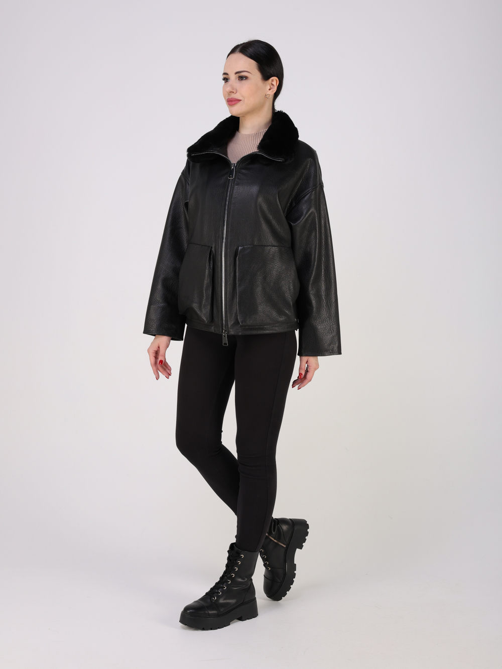 Кожаная куртка демисезонная