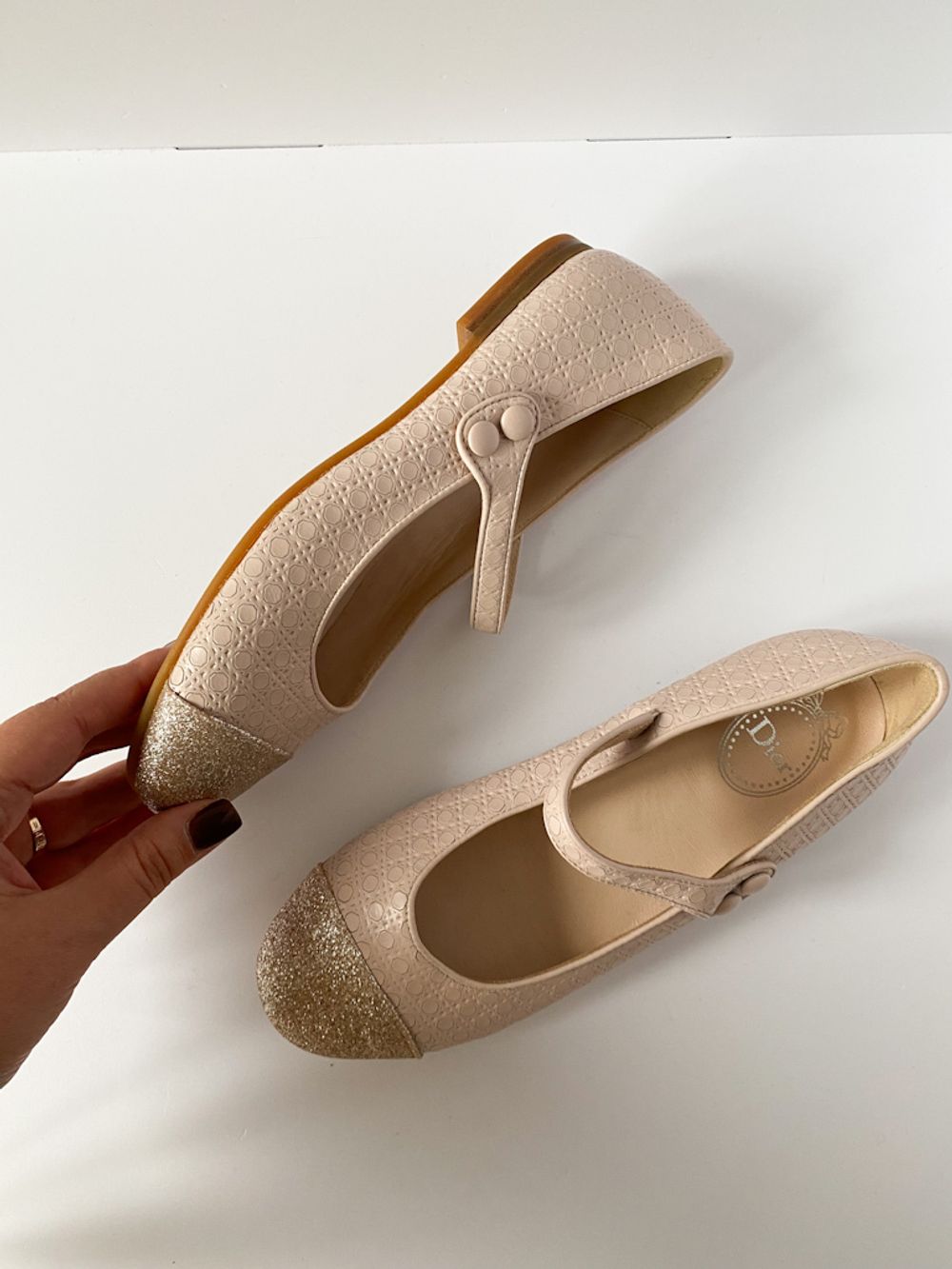 Новые кожаные туфли Dior, 33