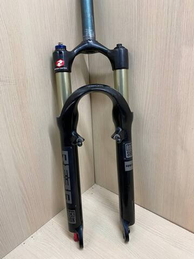 Вилка для велосипеда Rock Shox Reba Team 26