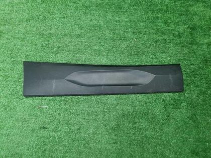 Накладка двери задняя правая BMW X2 F39 2017-2023