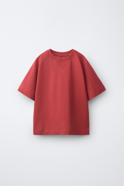 ZARA КОМПЛЕКТ ИЗ ФУТБОЛКИ И ШОРТОВ, МЯГКИЙ КРАСНЫЙ