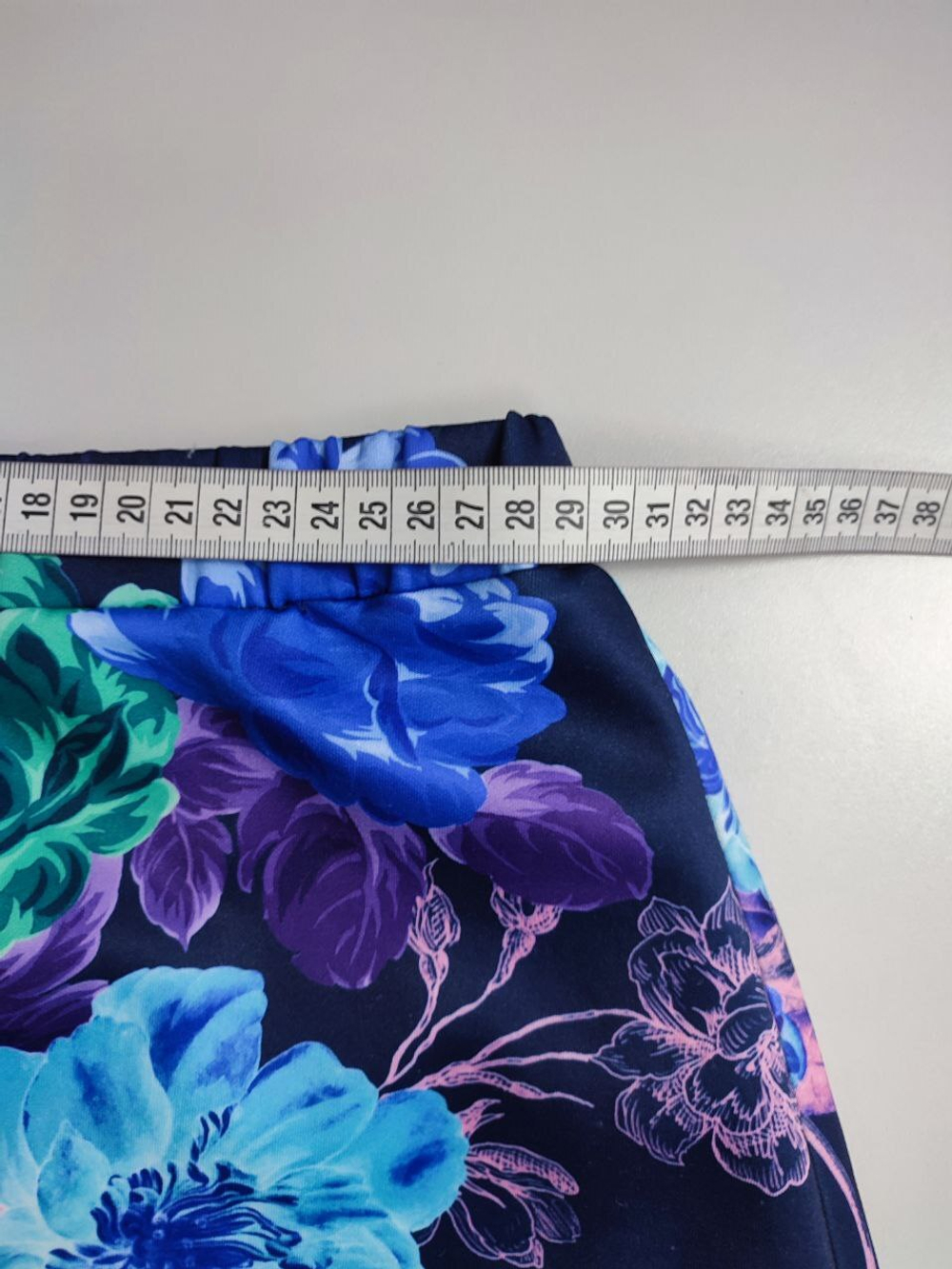 Костюм Asos юбочный 40 размер