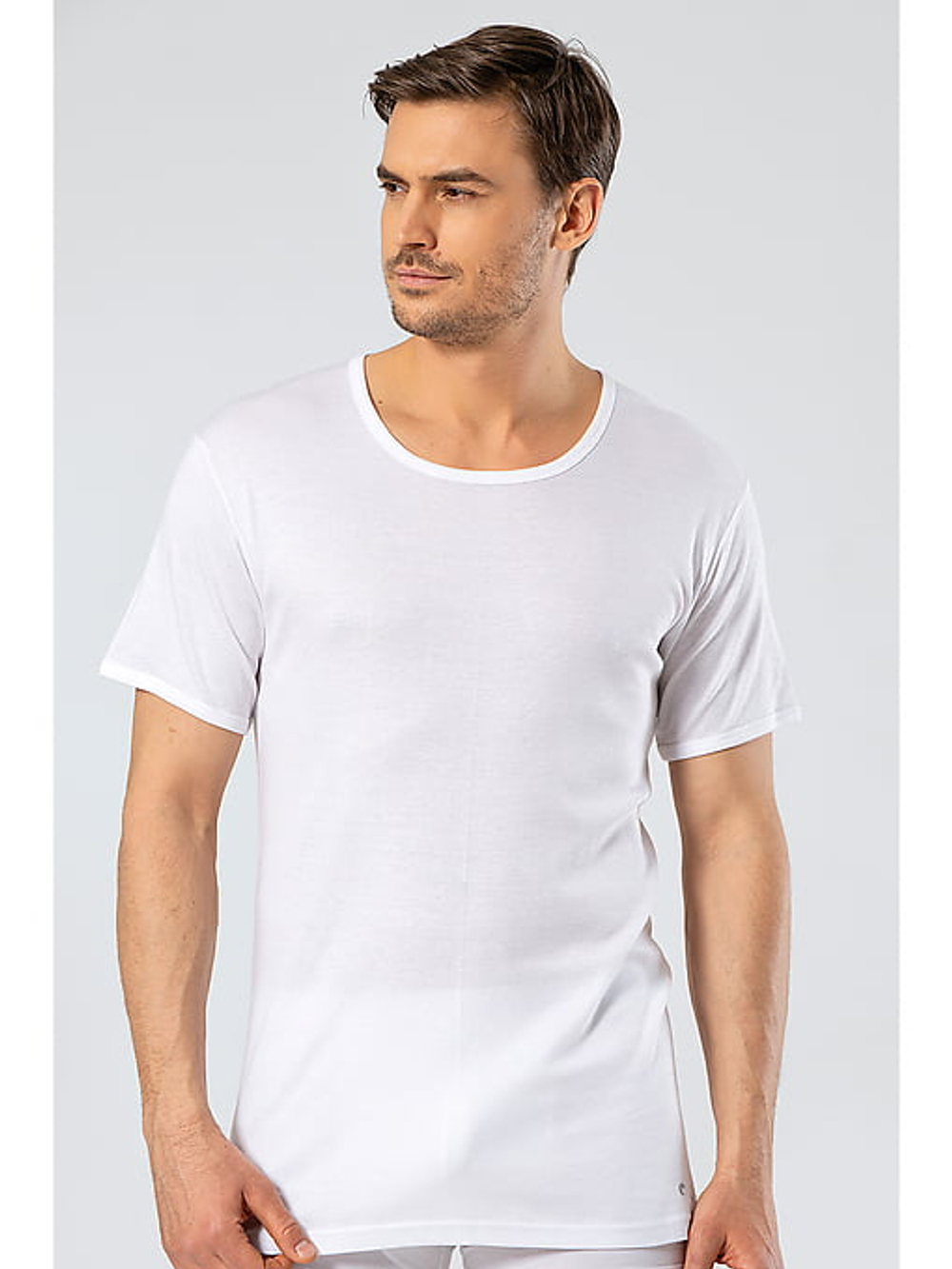 Футболка мужская с круглым вырезом белый
