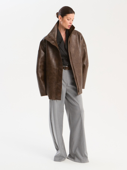 Куртка с воротником стойкой из экокожи