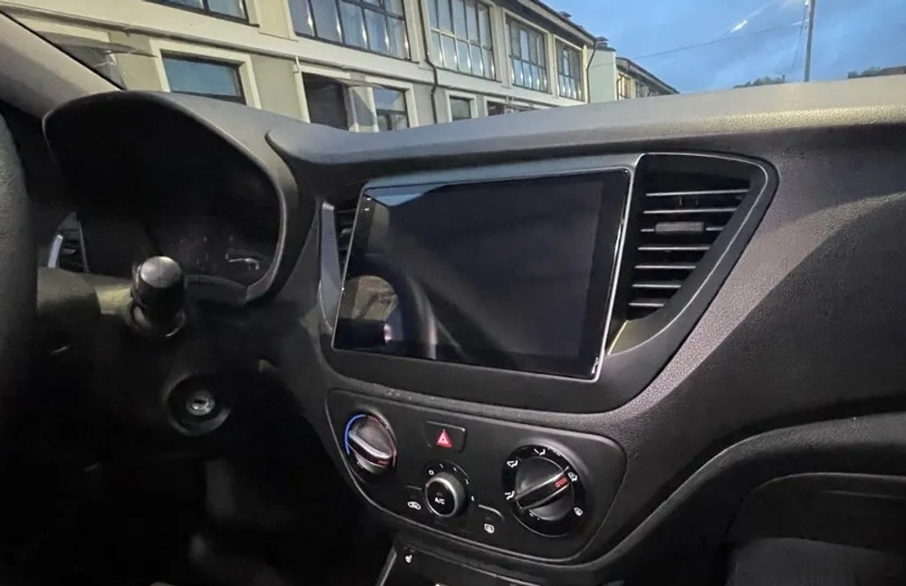 Магнитола для Hyundai Solaris 2 2017-2022, Solaris HS 2024+ (рамка черная матовая) - FarCar XXL766M монитор 9.5" 2K QLED на Android 14, TS20, 8+256Гб, CarPlay, 4G SIM-слот