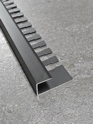 АПLг 10мм "DO-1" 2,7м Черный мат. L-об. гиб. анод. алюм.