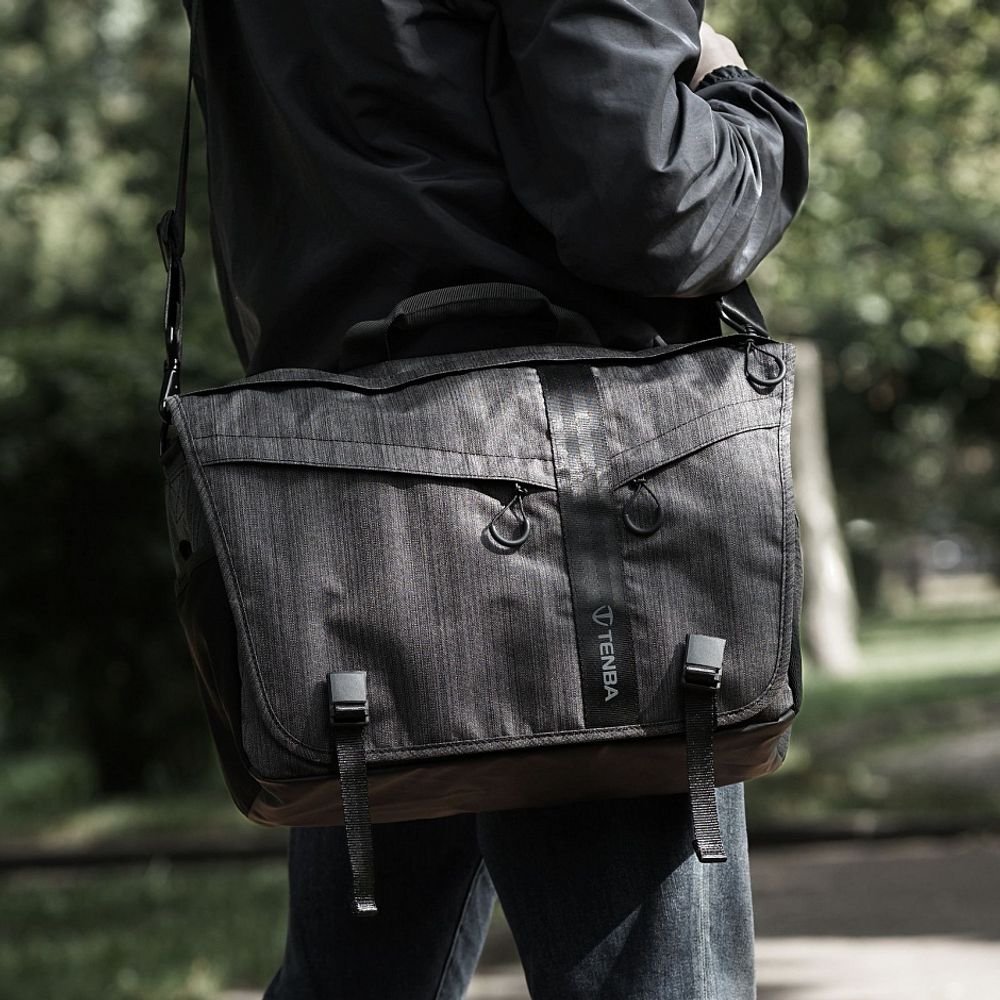 Tenba DNA Messenger 15 Slim Graphite
