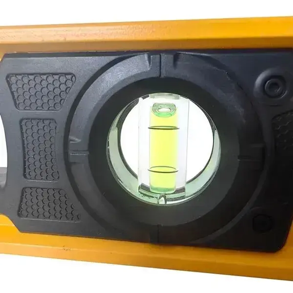 Уровень магнитный 200 см, 3 глазка коробчатый, полезный