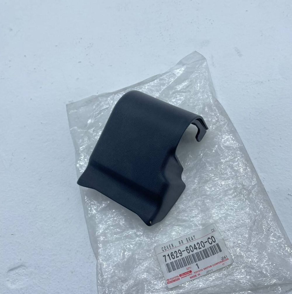 Накладка 71629-60420-C0 7162960420C0