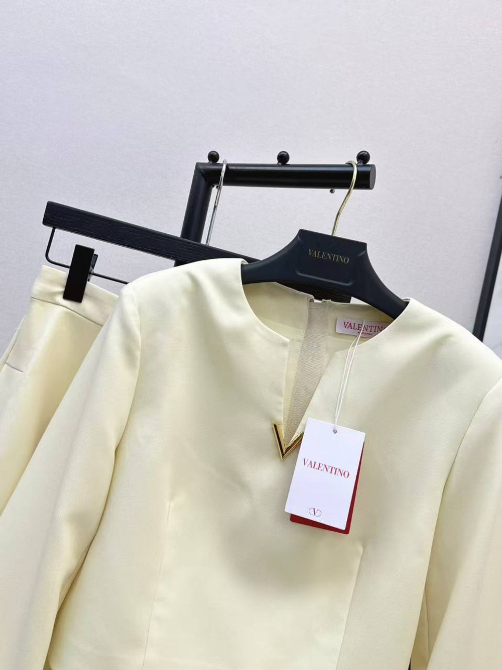 Костюм Valentino