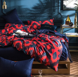 Постельное белье ЕВРО (двуспалка) Египедский Хлопок Красные узоры на синем