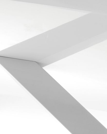 Белый лакированный стол Arya со стальными ножками 200x100